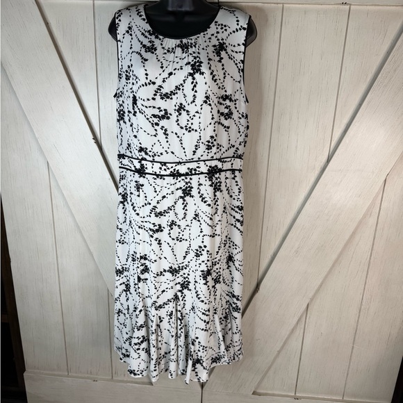 Talbots Dresses & Skirts - Talbots Black and White Patterned Midi Dress